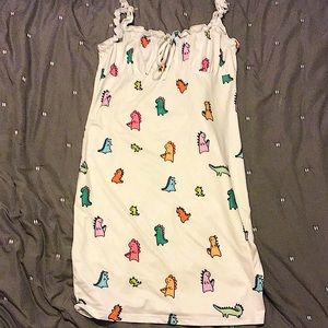 I bought this super cute dinosaur sundress on SHEIN but sadly it’s not my size.